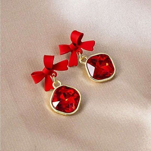 5 for $25 BOW ❤️ EARRINGS - Picture 1 of 4